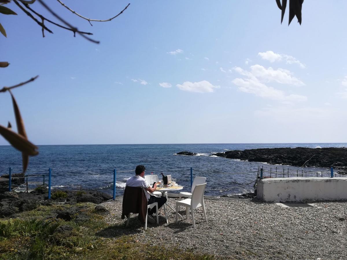 Hotel Nike Giardini Naxos Exterior photo